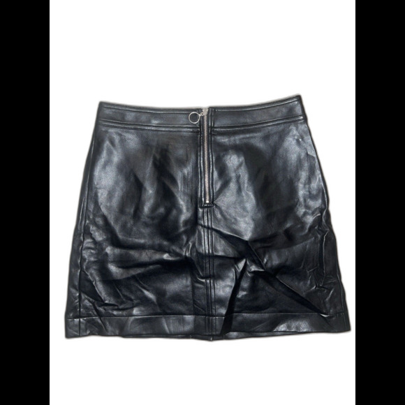 Aritzia Wilfred Free Women's Size 4 Roxanne Mini Skirt Faux Leather Black Goth - Picture 2 of 8